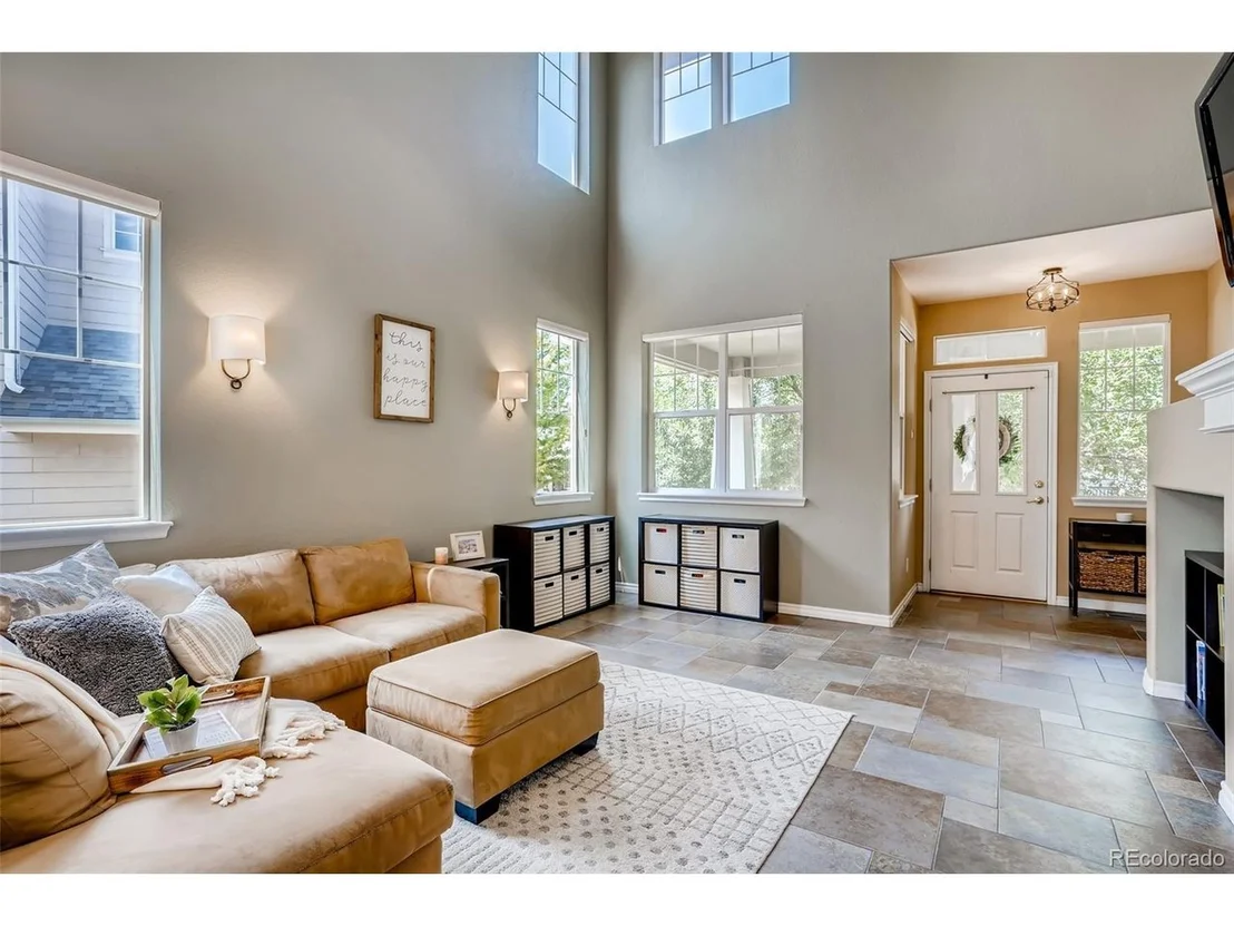 Photo of 10749 Riverbrook Cir