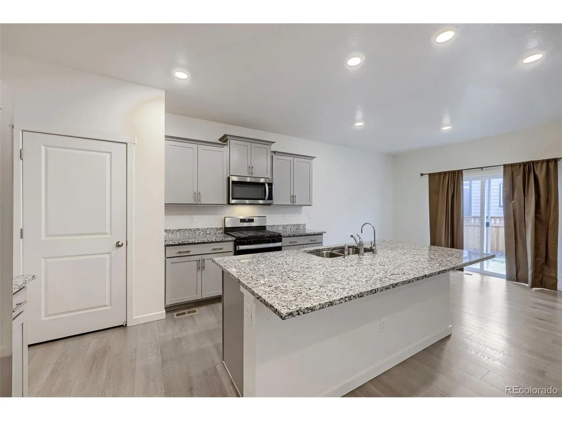 Photo of 801 Crest St