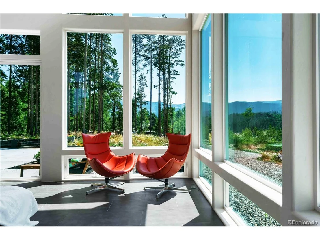 Photo of 28 Rainbow Dr