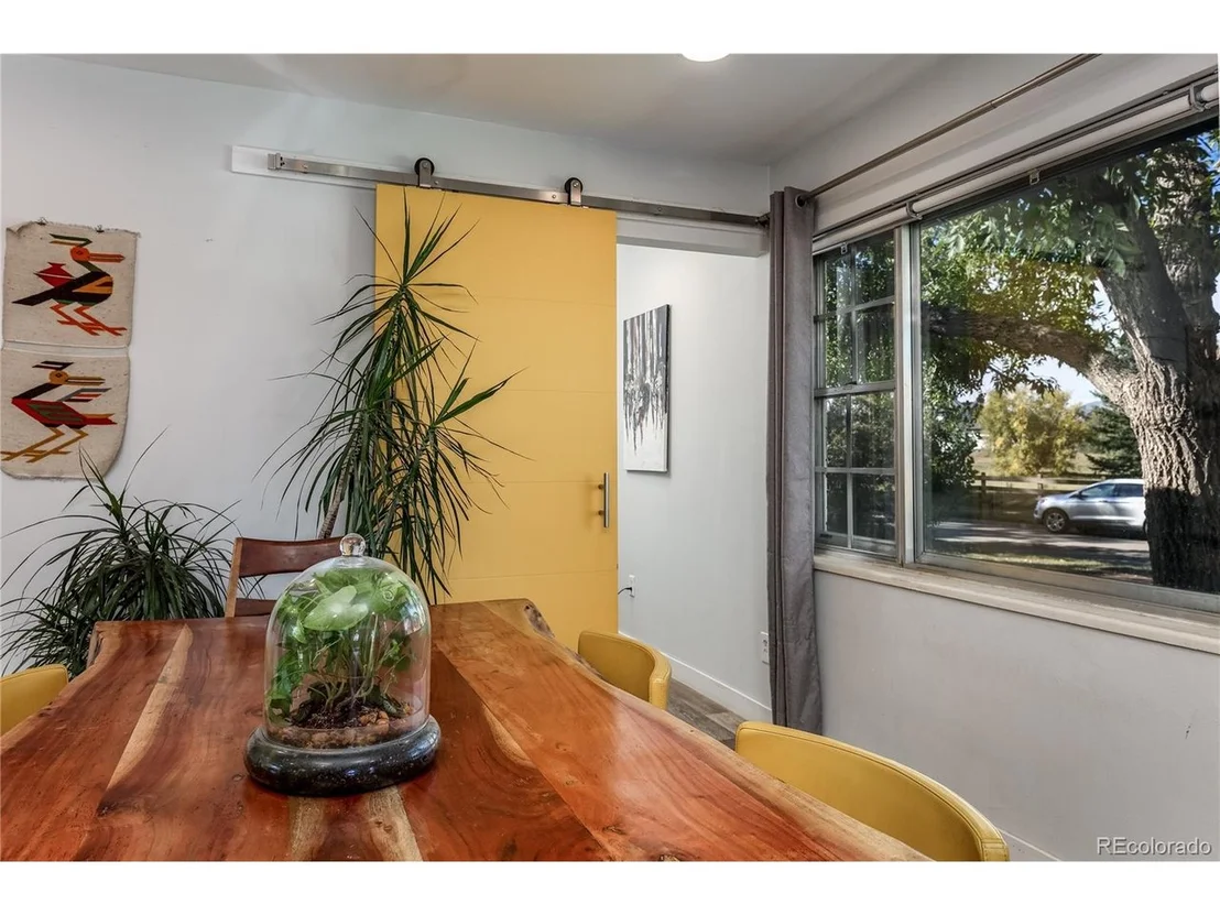 Photo of 1498 Wicklow St
