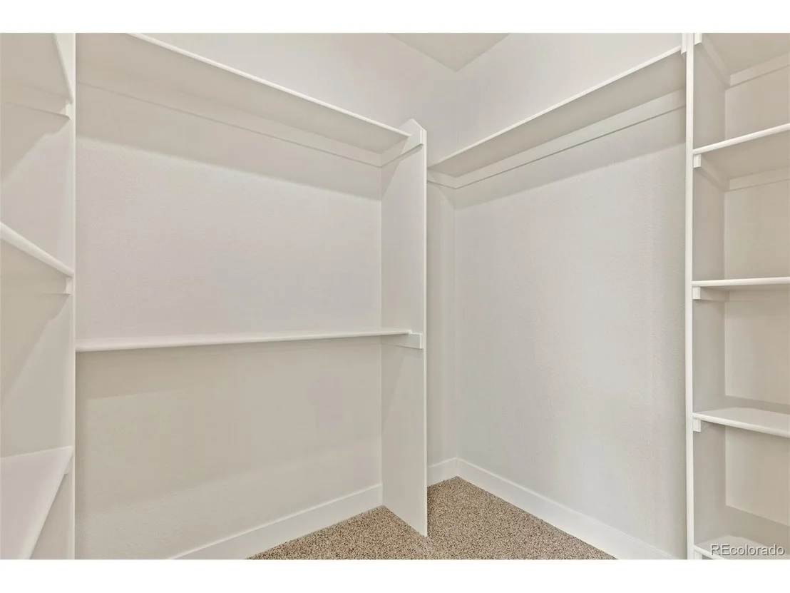 Photo of 122 7th Ave