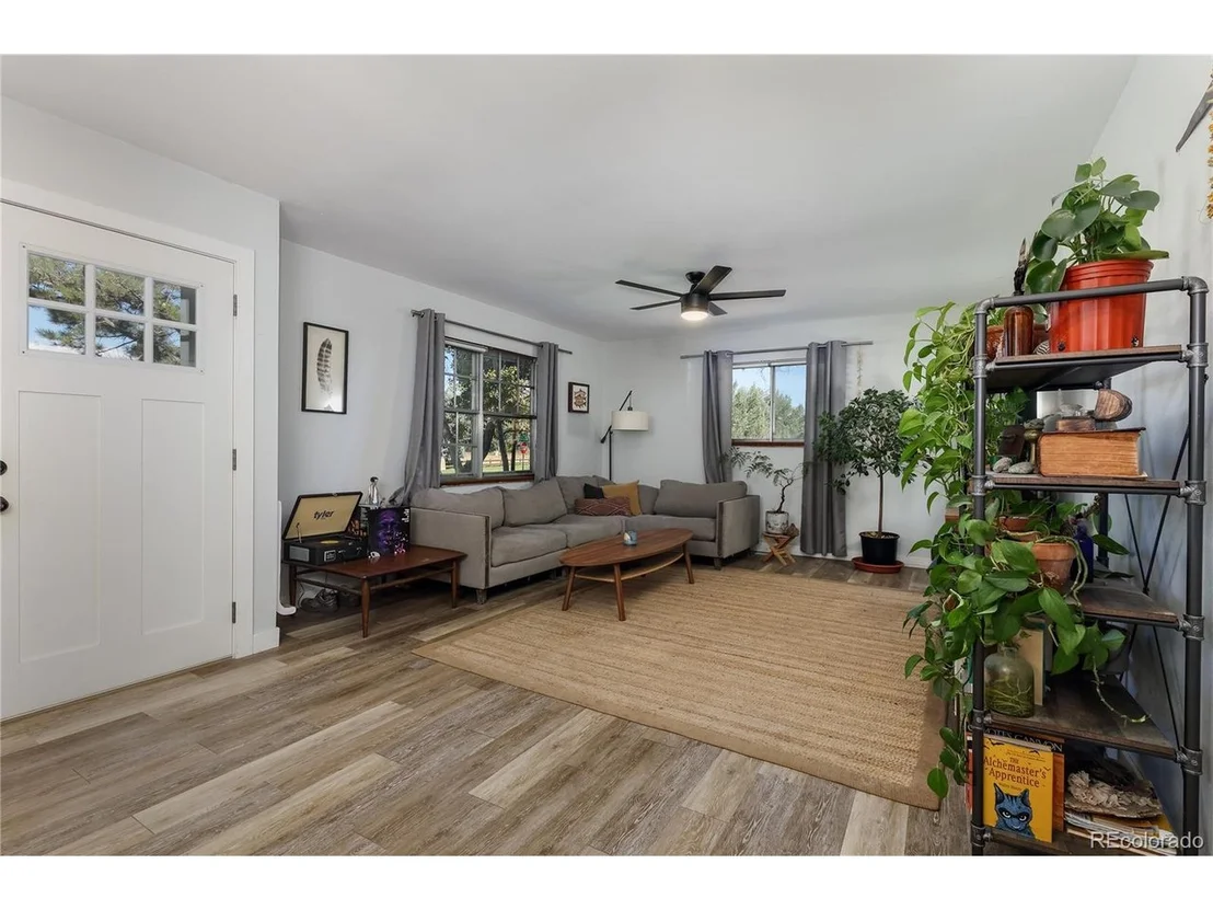 Photo of 1498 Wicklow St