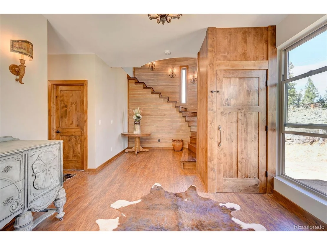 Photo of 632 Aspen Ln