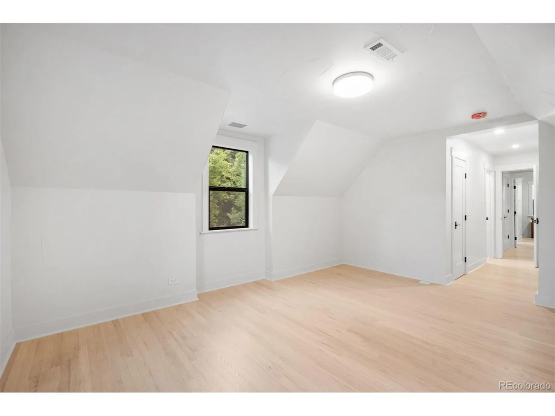 Photo of 414 Elm St
