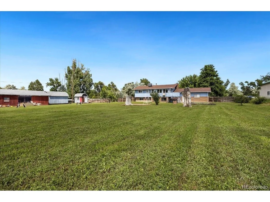 Photo of 3933 Viewpoint Way