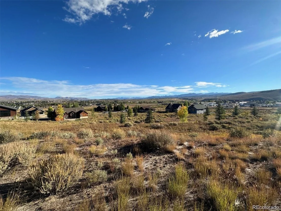 Photo of 893 Saddle Ridge Cir