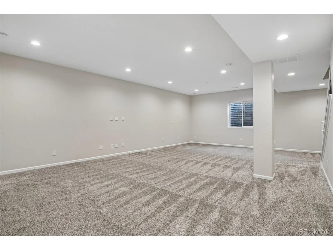 Photo of 291 Saskatoon Dr