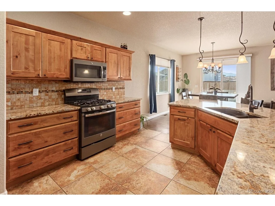 Photo of 210 Cottonwood Cir
