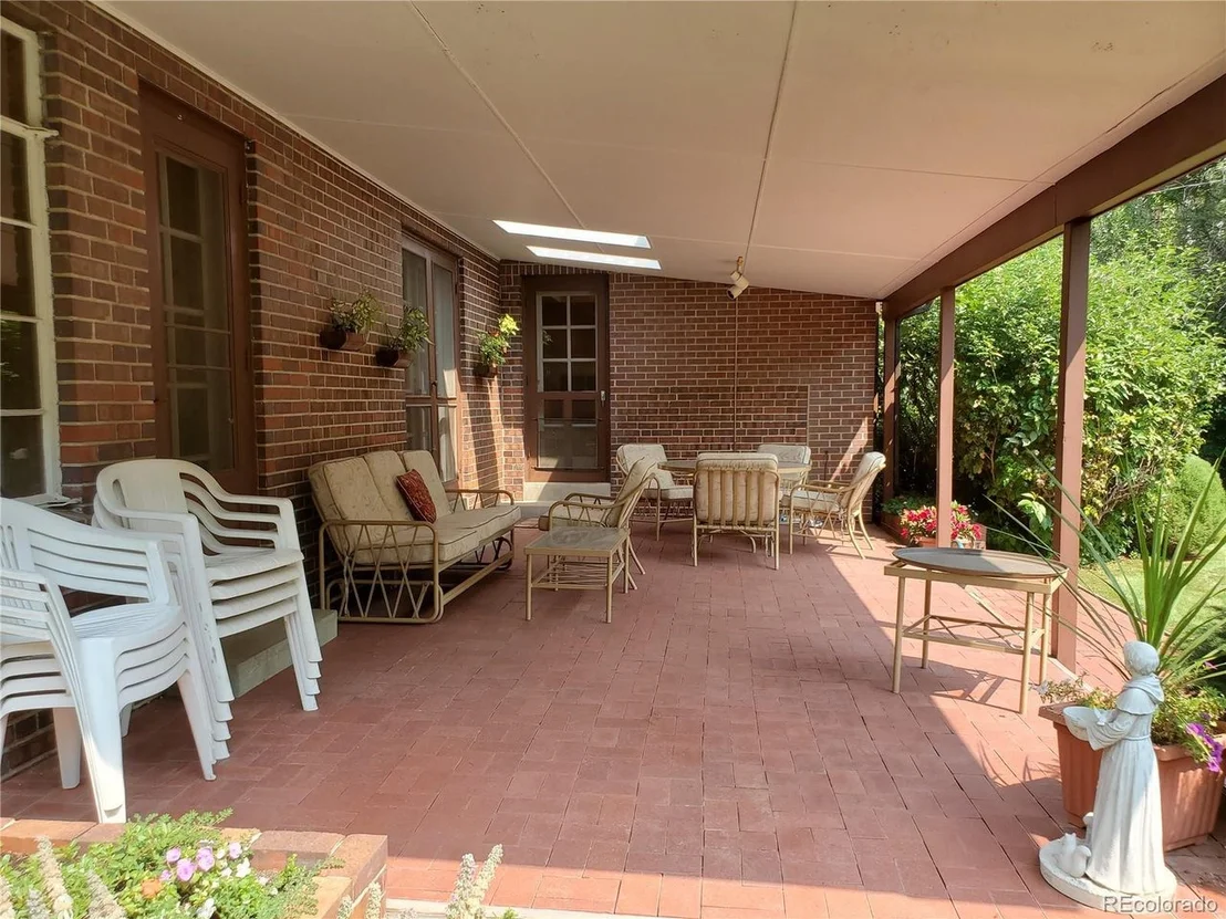 Photo of 356 Dexter St