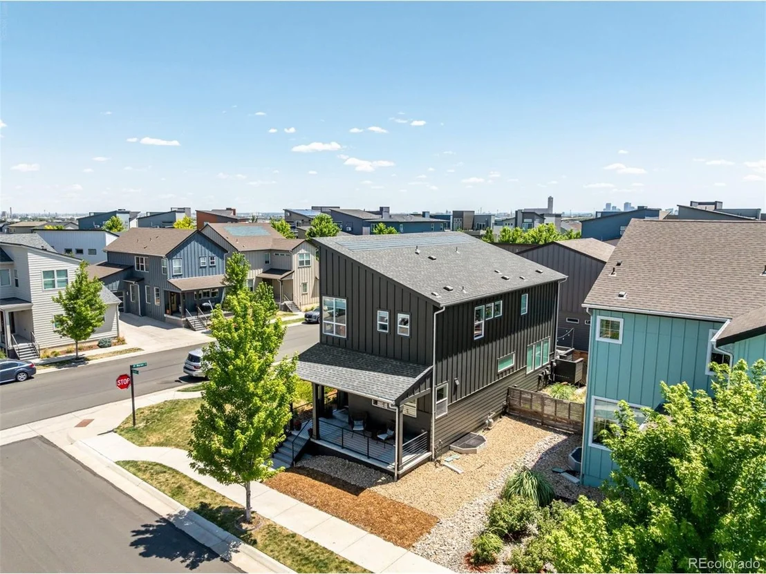 Photo of 2150 W 67th Dr