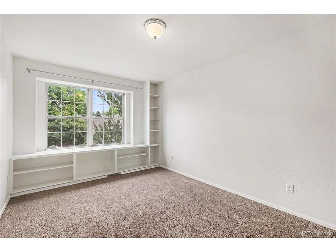 Photo of 1028 Delta Dr