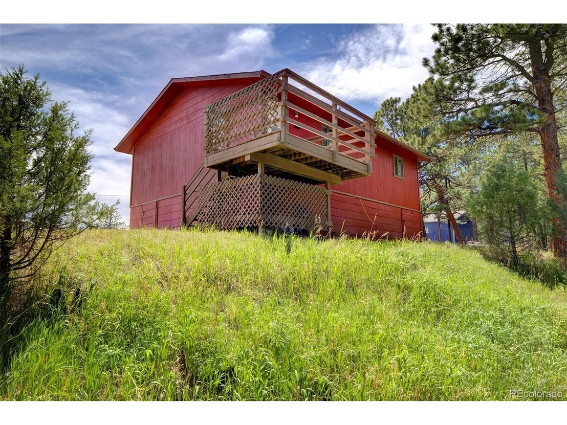 Photo of 1899 Roland Dr