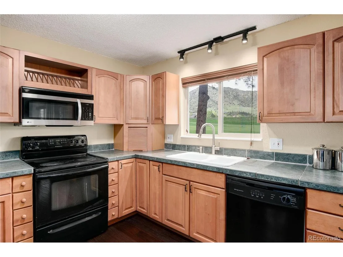Photo of 5253 Golf Course Dr