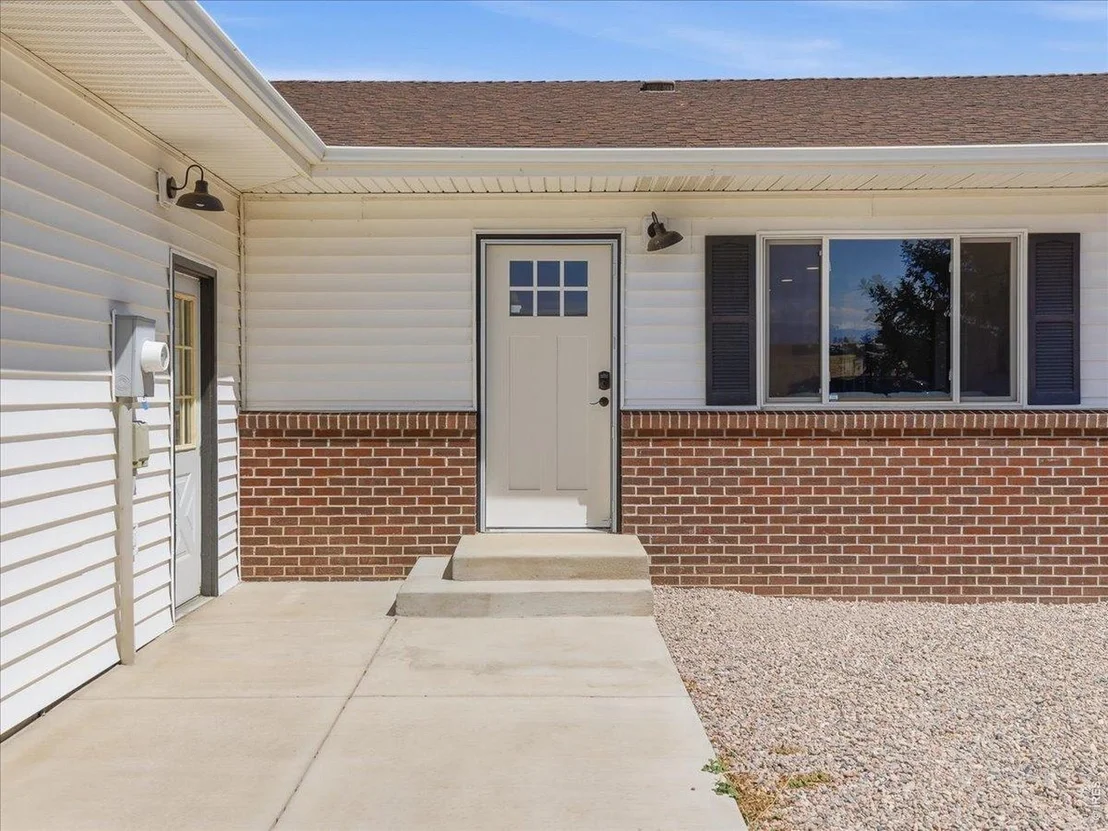 Photo of 38398 County Road 33