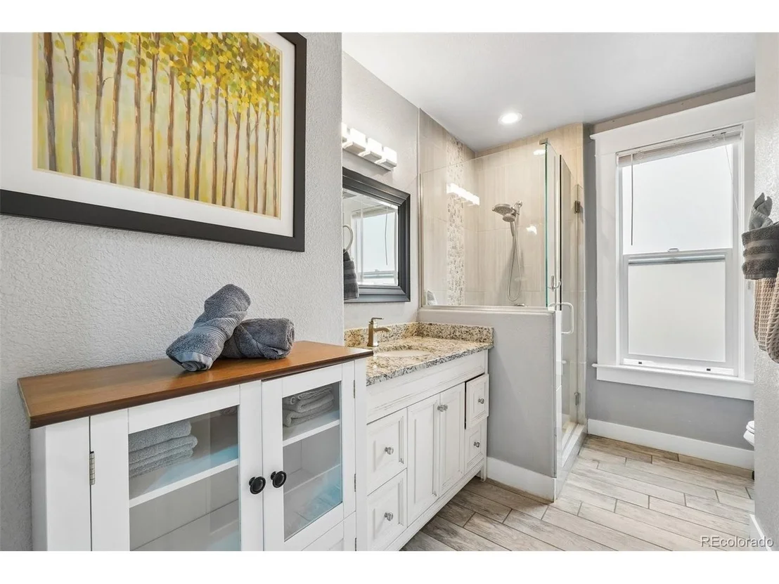 Photo of 414 4th Ave