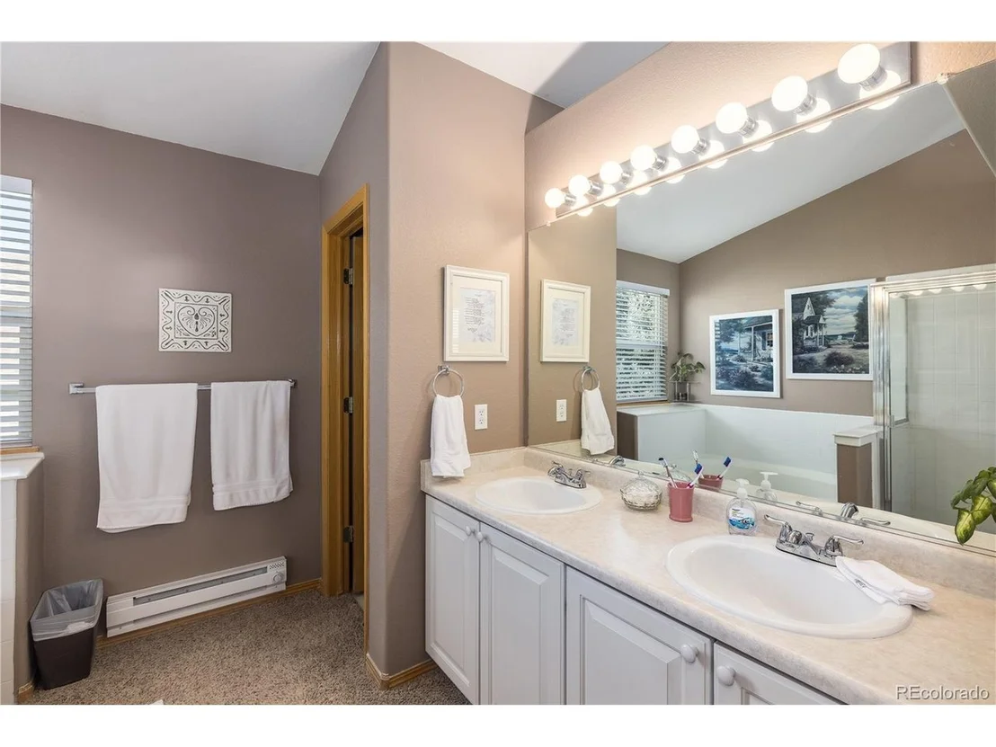 Photo of 1349 Carnation Cir