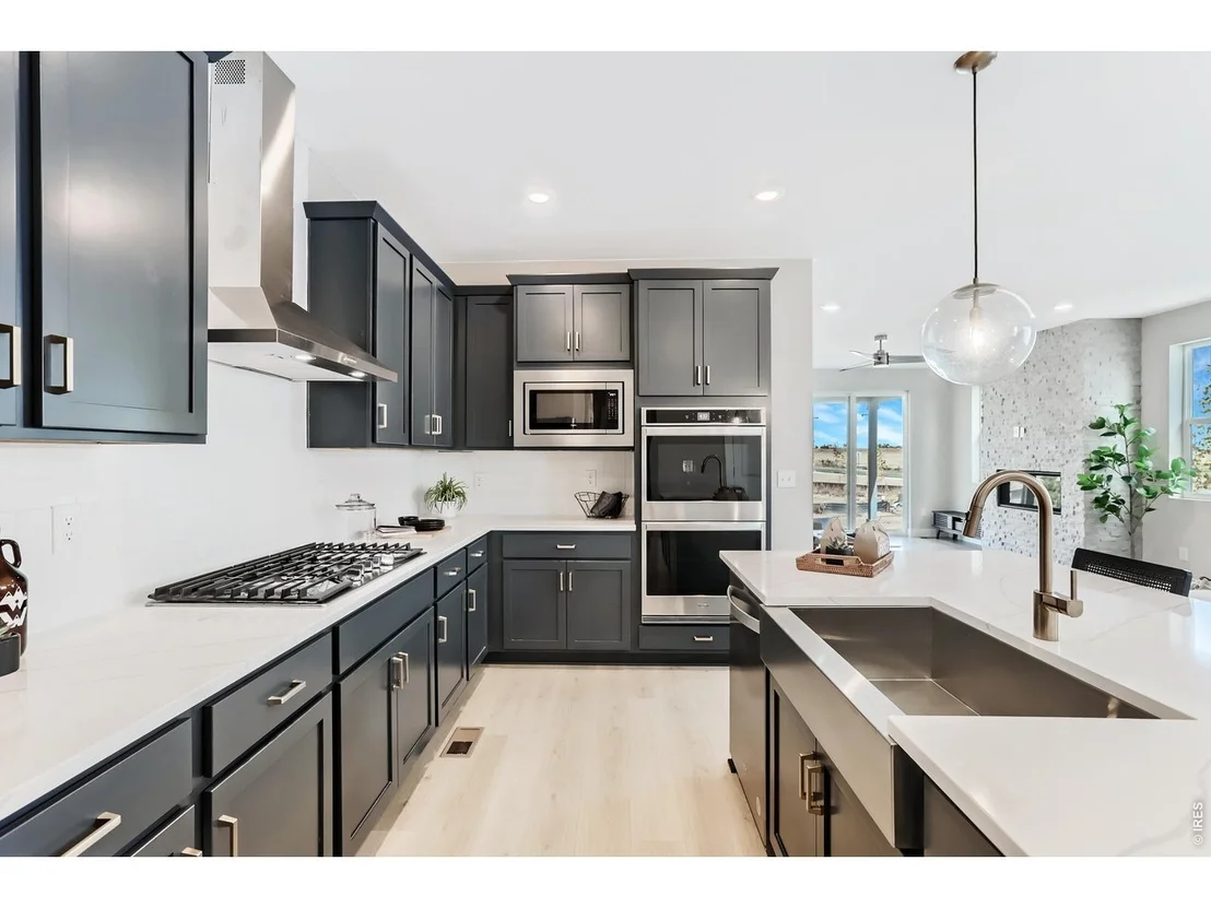 Photo of 7332 Swan River St