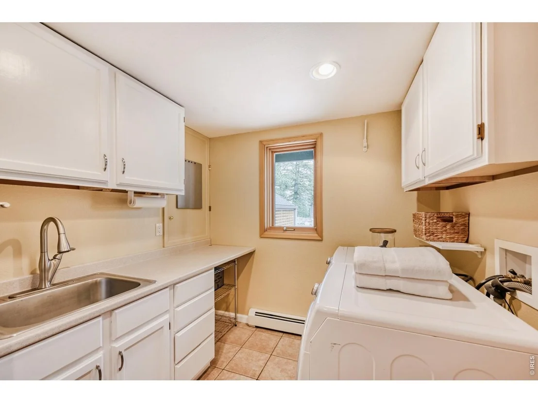 Photo of 6010 Flagstaff Rd