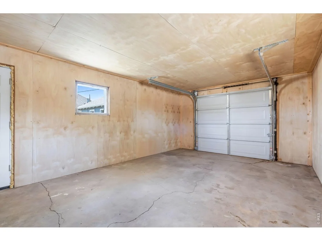 Photo of 147 E Park Ave