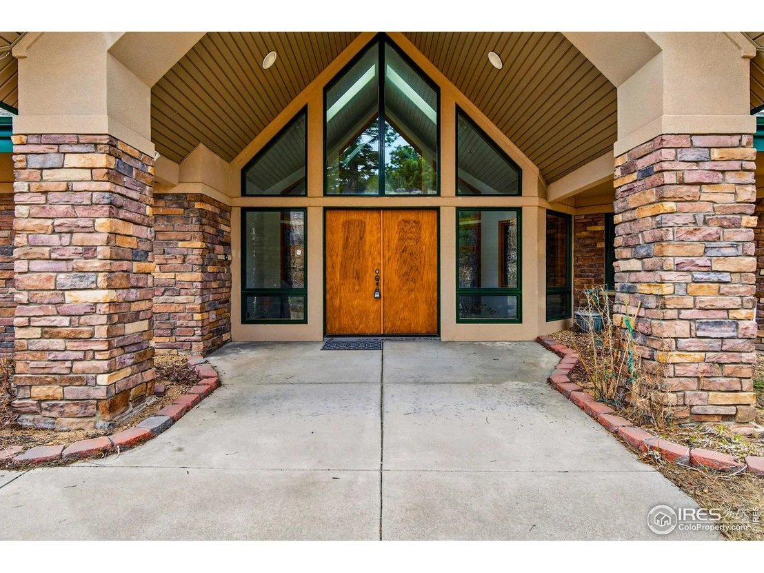 Photo of 8566 Flagstaff Rd