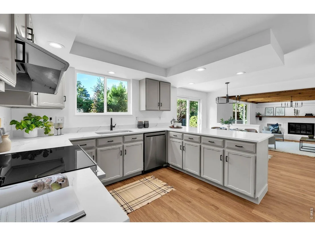 Photo of 4744 Kellogg Cir