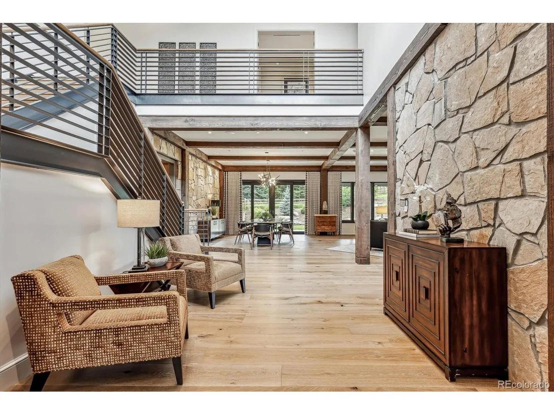 Photo of 33114 Upper Bear Creek Rd