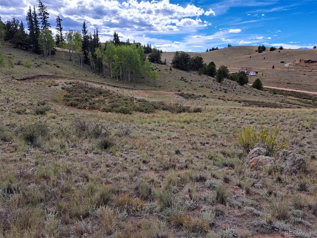 Photo of 736 Stagestop Rd