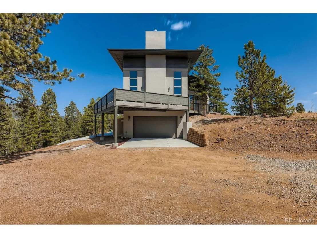 Photo of 422 Highlands Dr