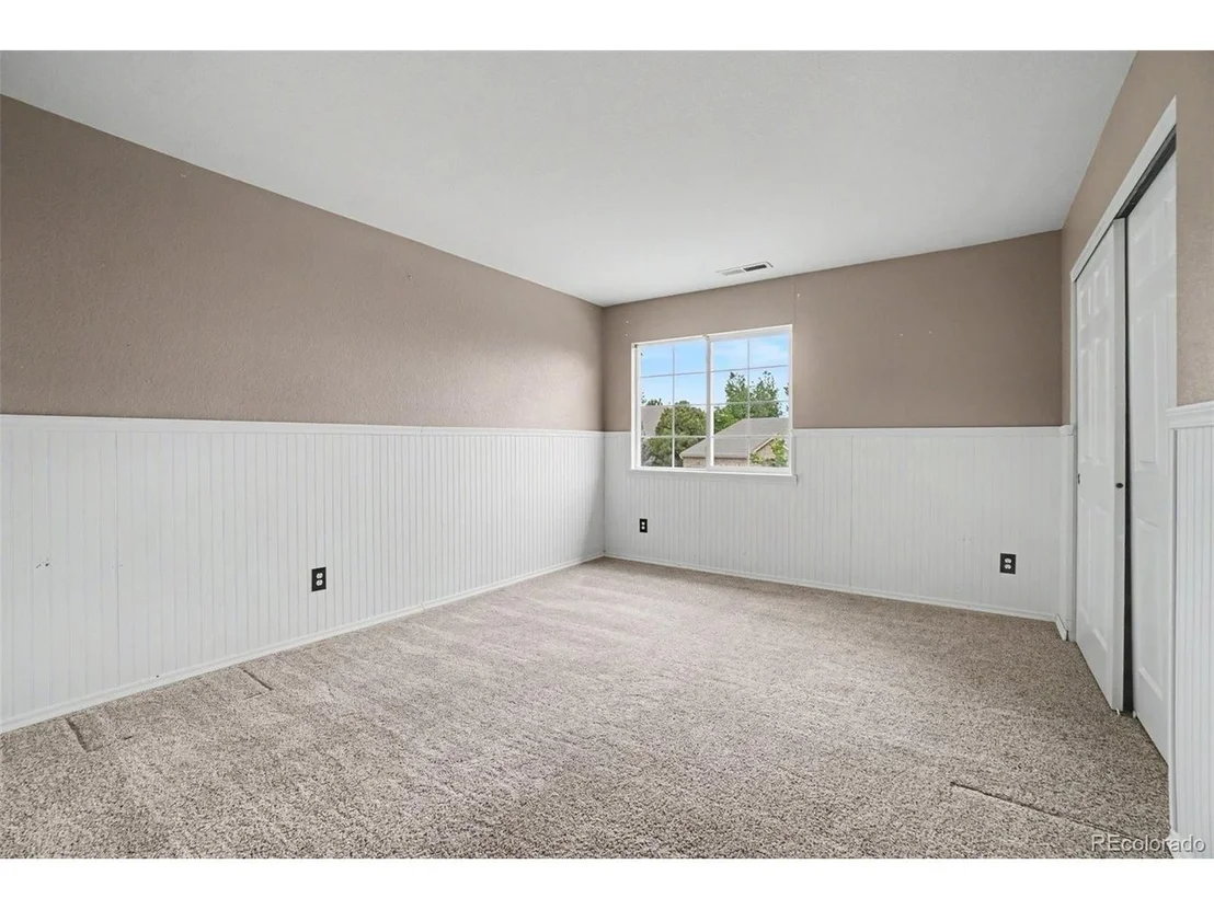 Photo of 4566 Castle Cir