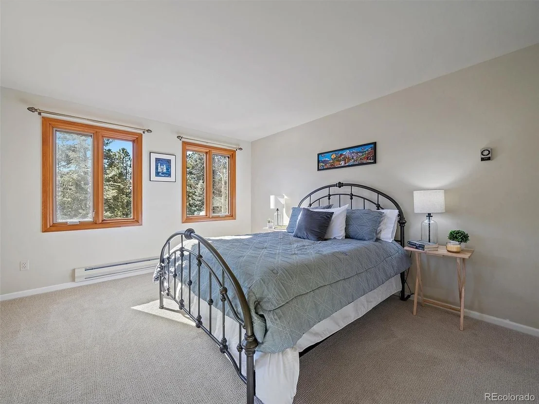 Photo of 33913 Upper Bear Creek Rd