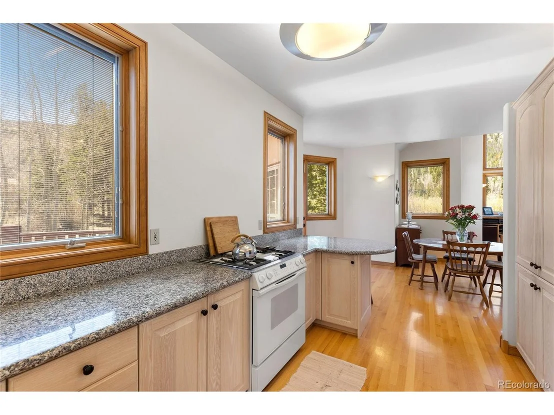 Photo of 460 Temple Trl