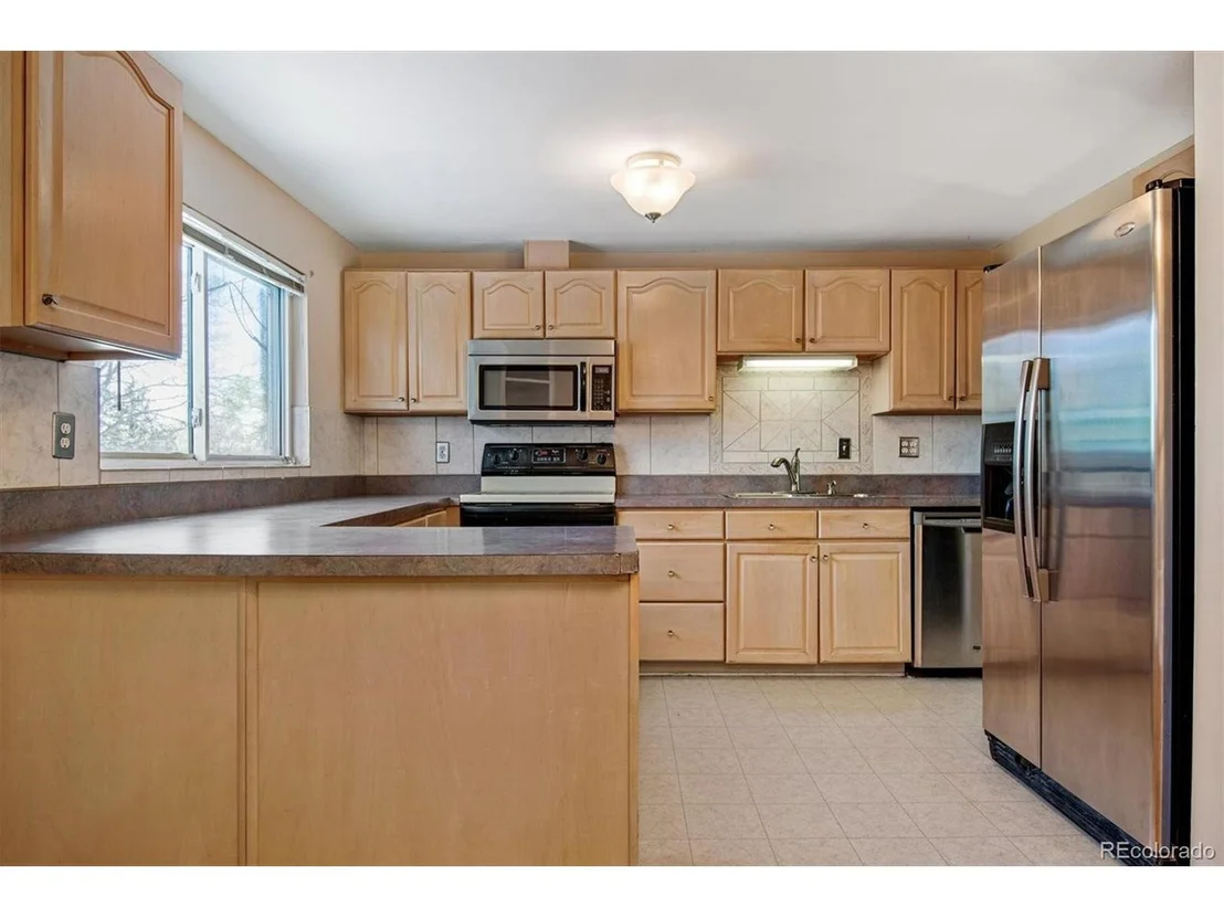 Photo of 9598 Lou Dr