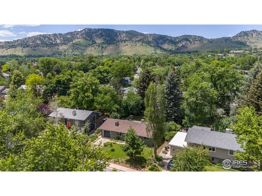 Photo of 3545 Cloverleaf Dr