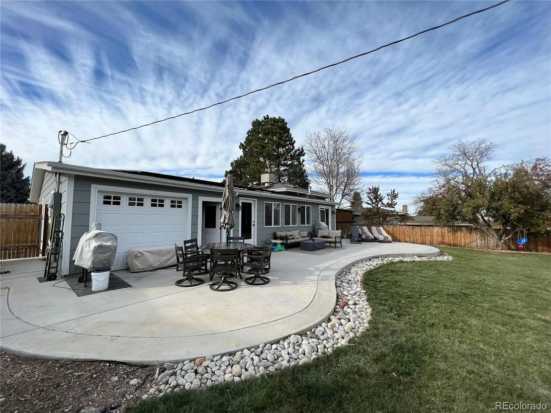 Photo of 7110 S Cherry Dr
