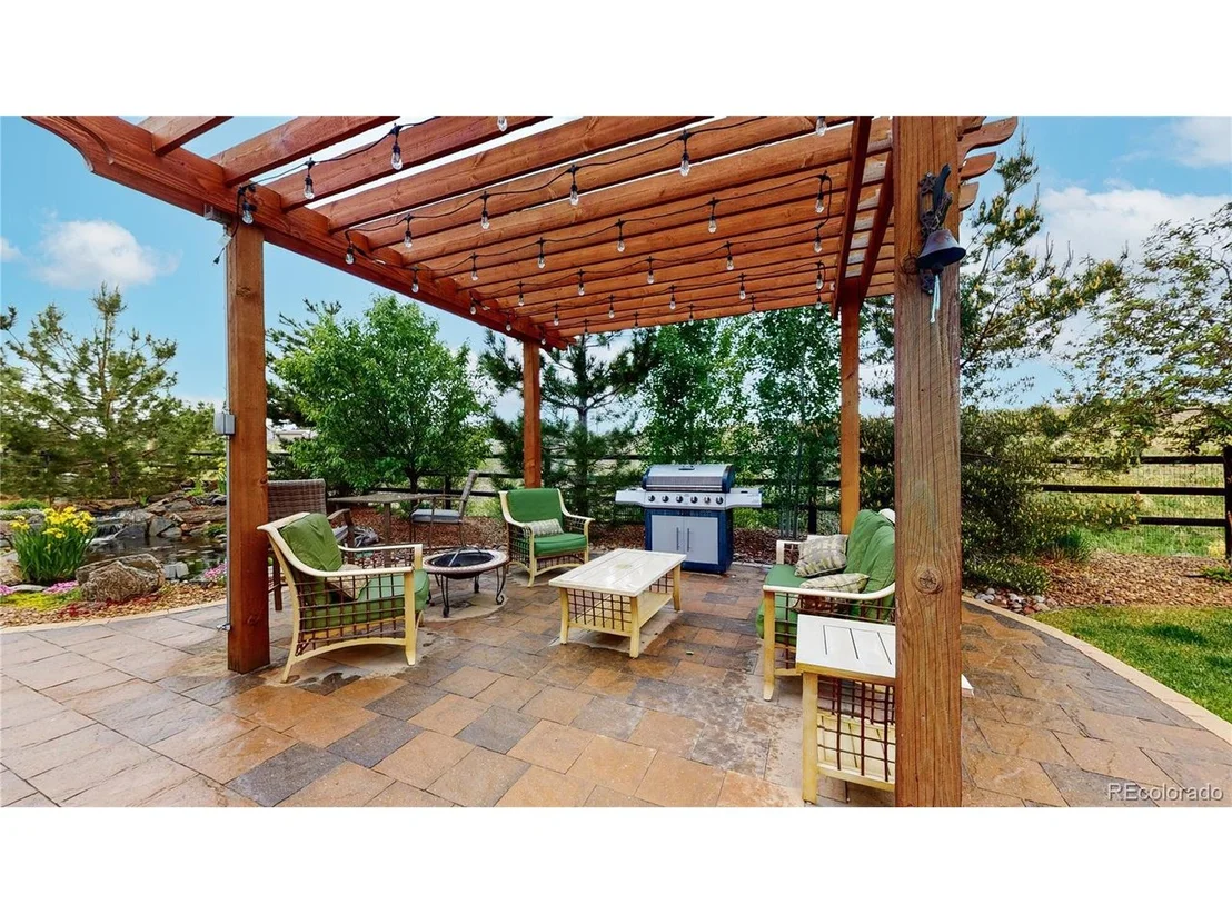 Photo of 23570 E Swallow Cir
