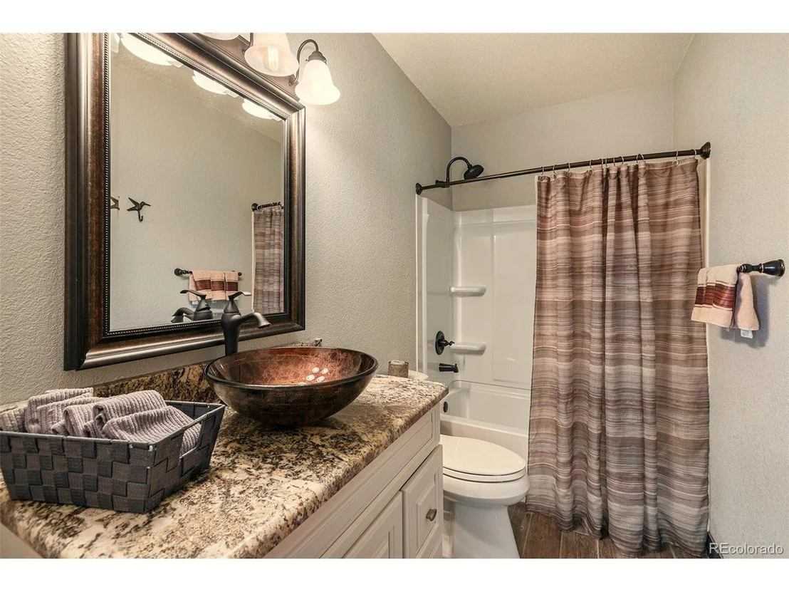 Photo of 299 Long Ridge Dr