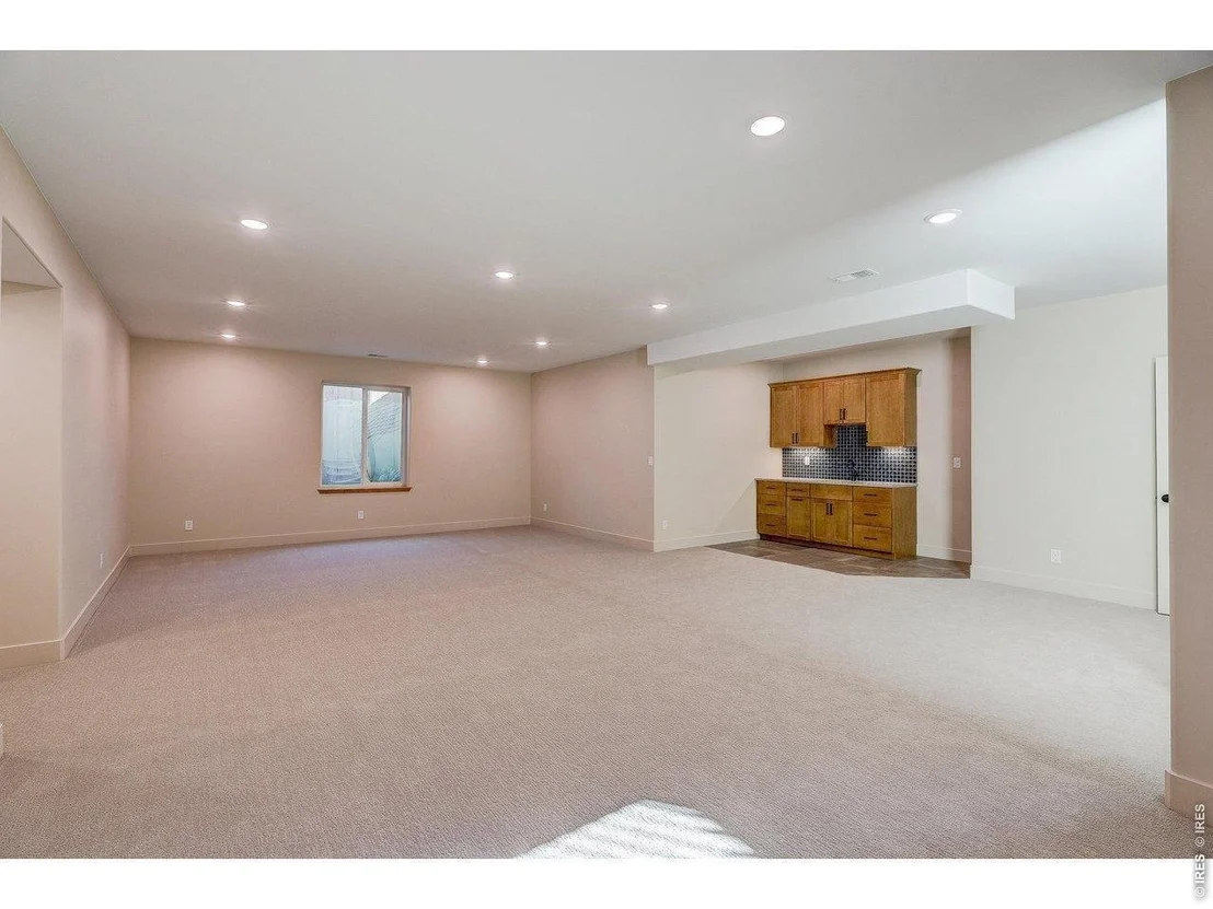 Photo of 1298 Burt Ave