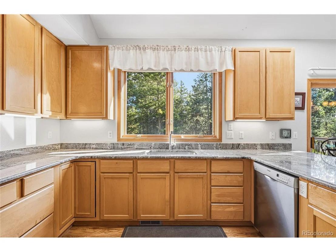 Photo of 9274 Sandy Ln