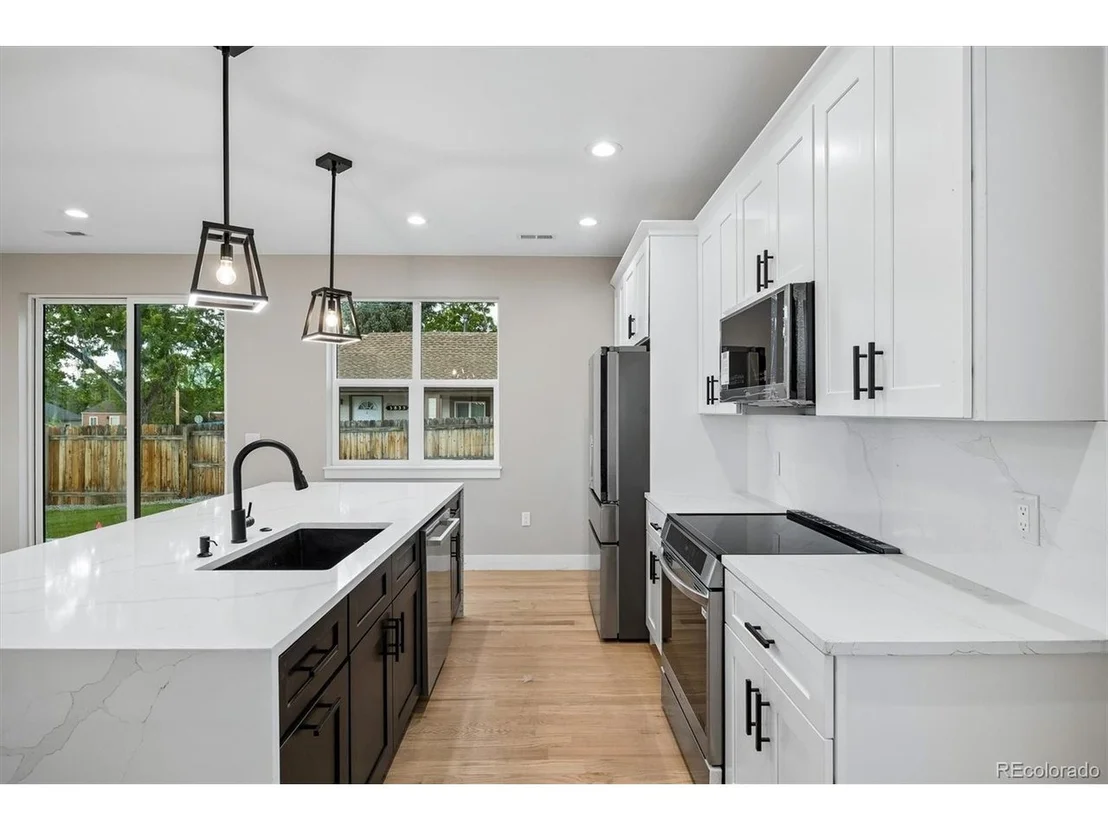 Photo of 3831 W 3rd Ave