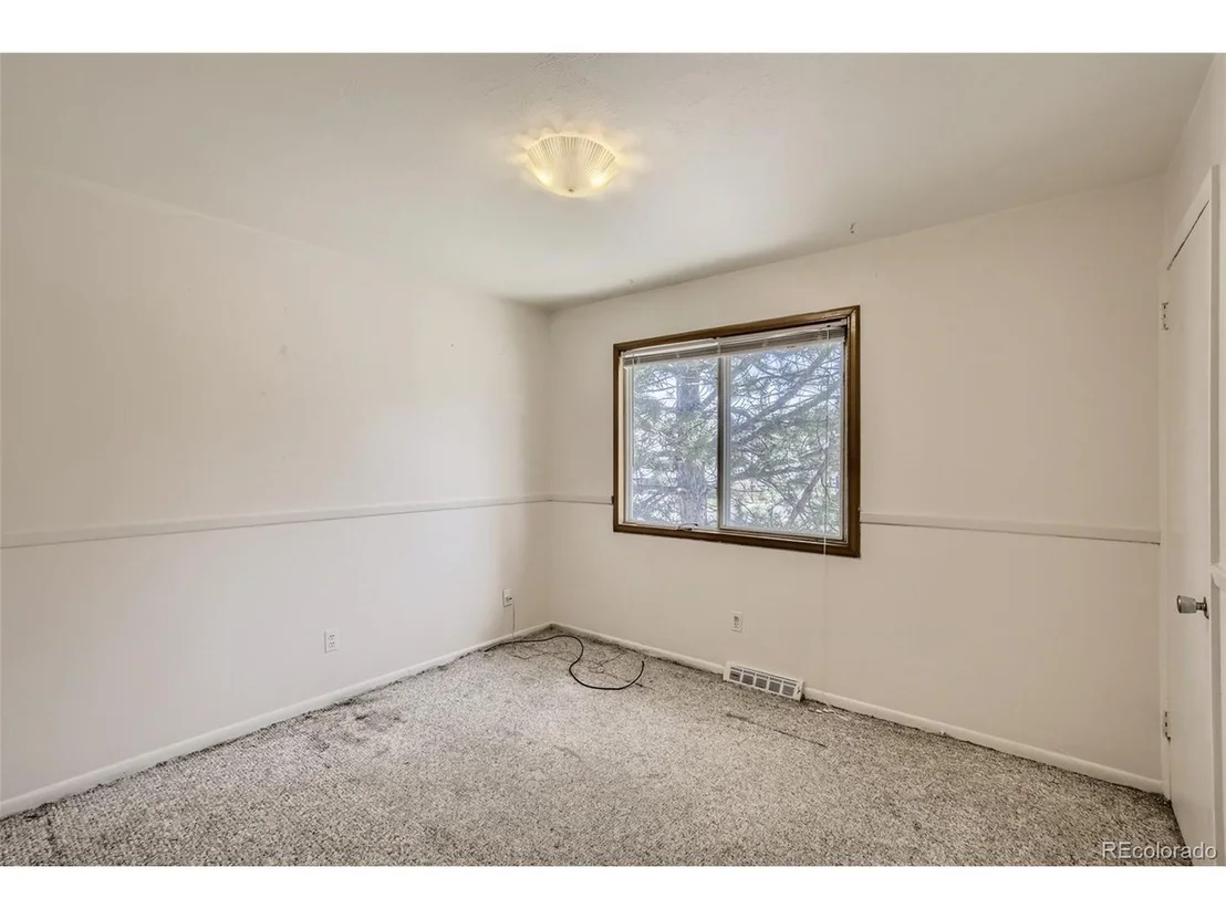 Photo of 1465 Kendall Dr