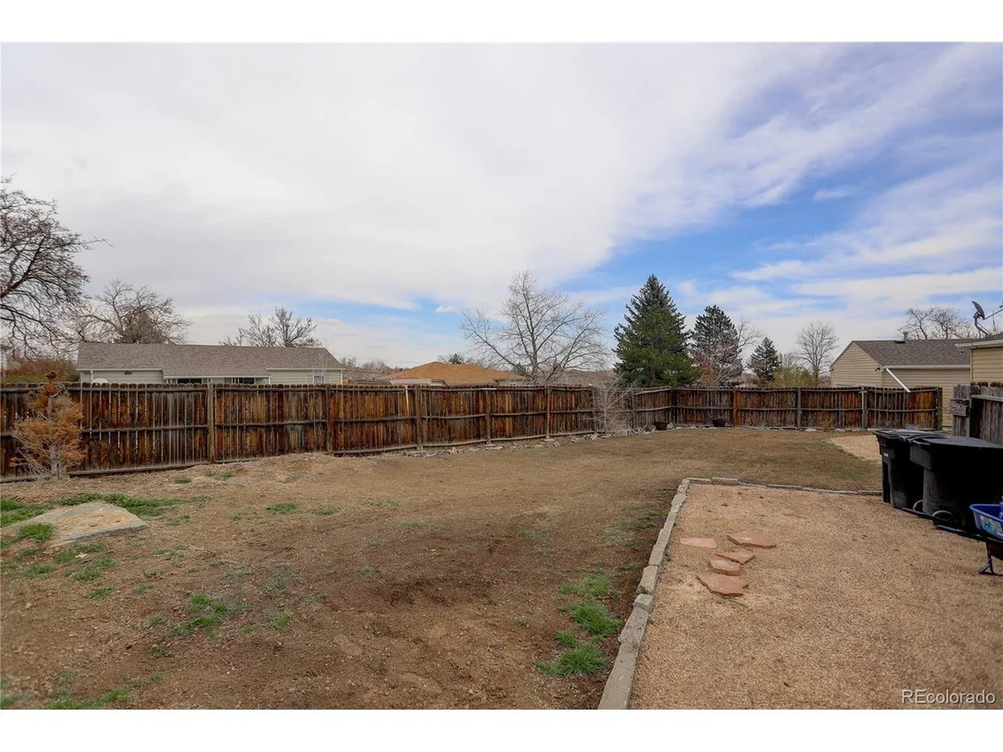 Photo of 9490 Russell Way