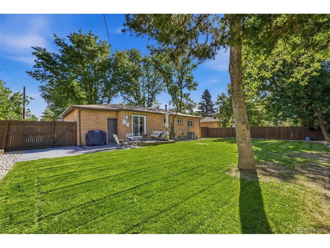 Photo of 6374 Iris Ct