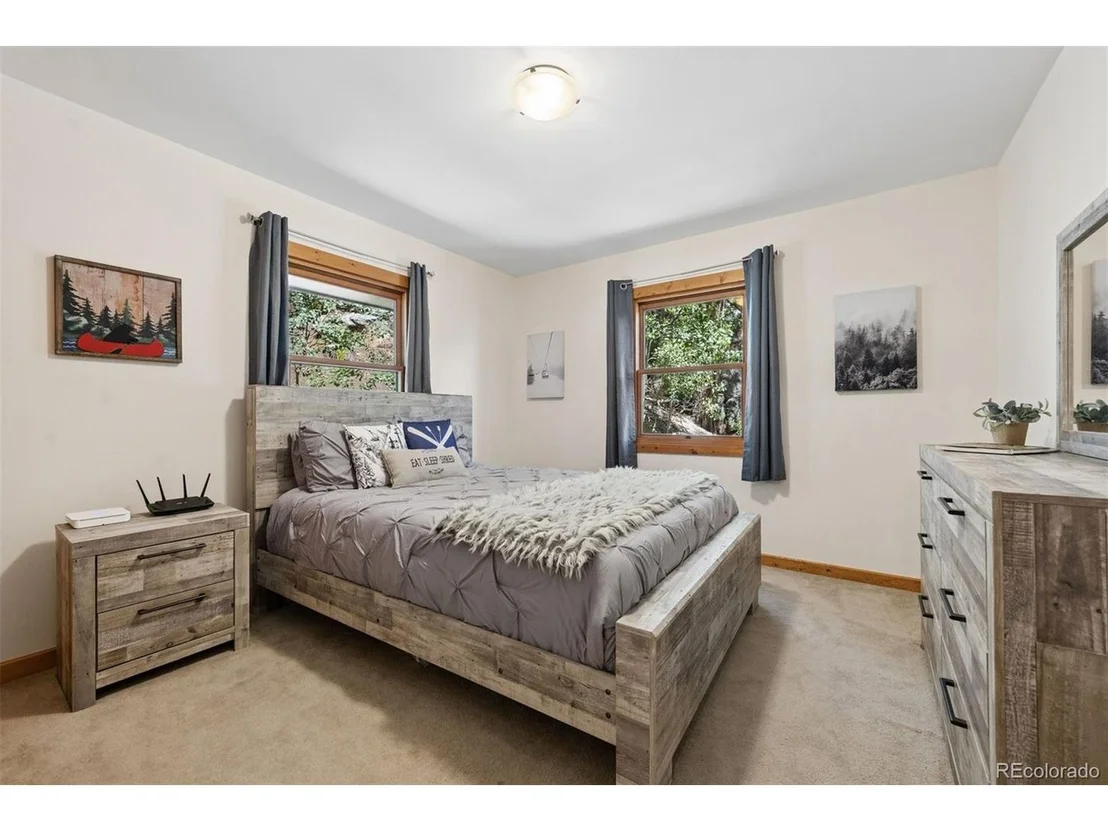 Photo of 4388 Witter Gulch Rd