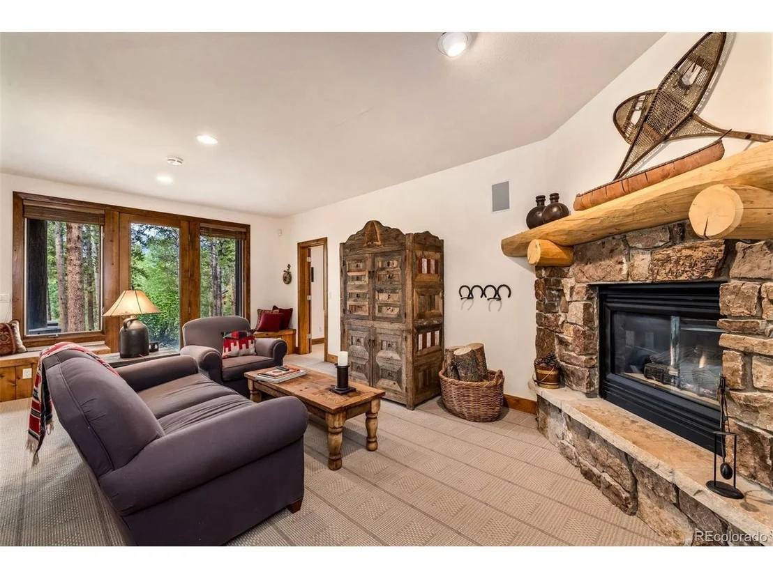 Photo of 175 Highlands Dr
