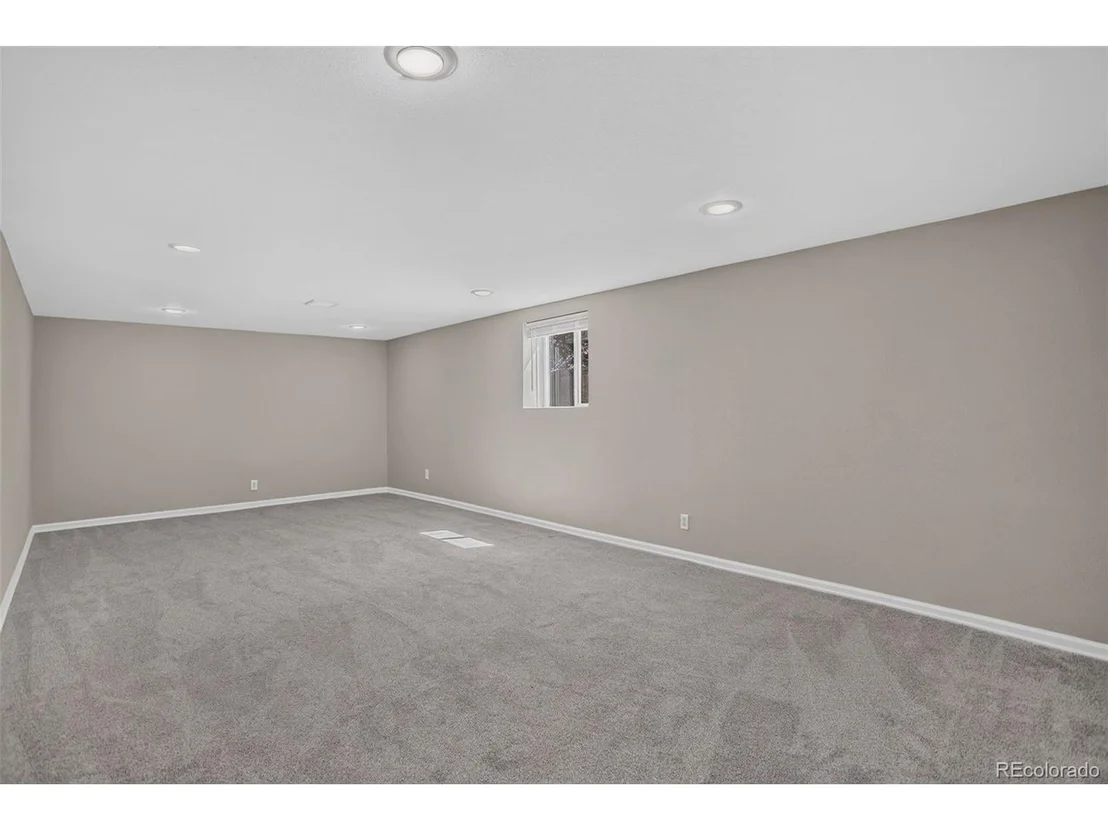 Photo of 13789 Omega Cir