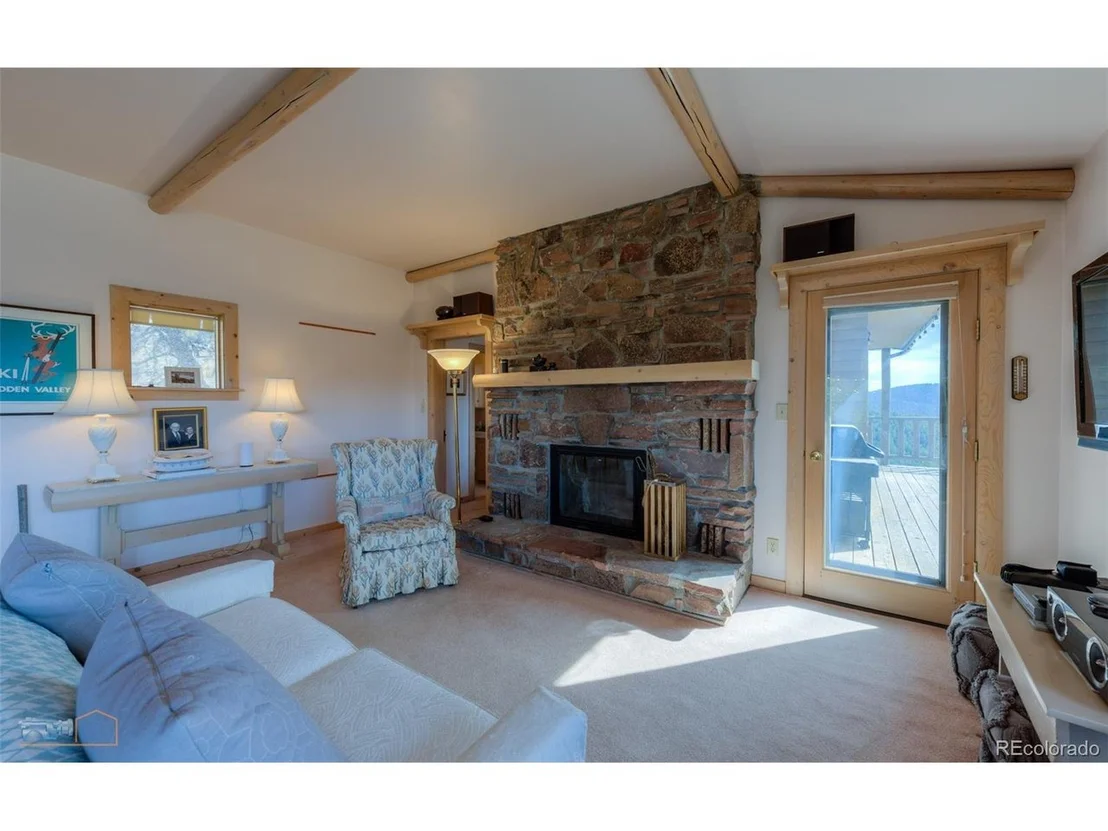 Photo of 452 Alpine Dr