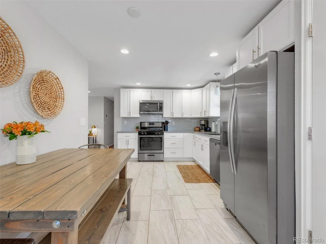 Photo of 7947 Marshall St