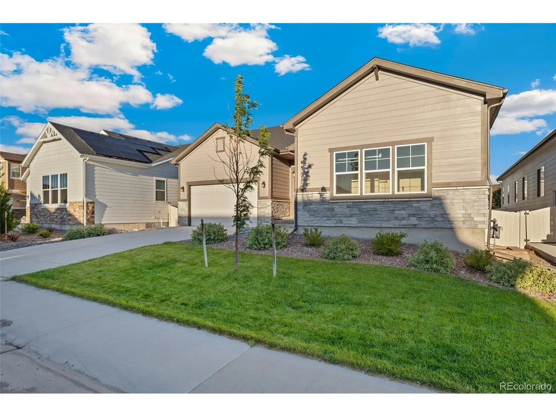 Photo of 6069 Long Branch Dr
