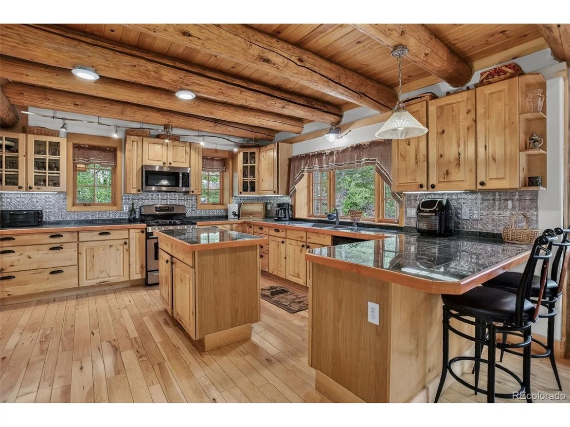 Photo of 261 Pine Dr