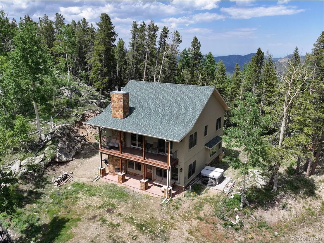 Photo of 1555 Three Peaks Rd